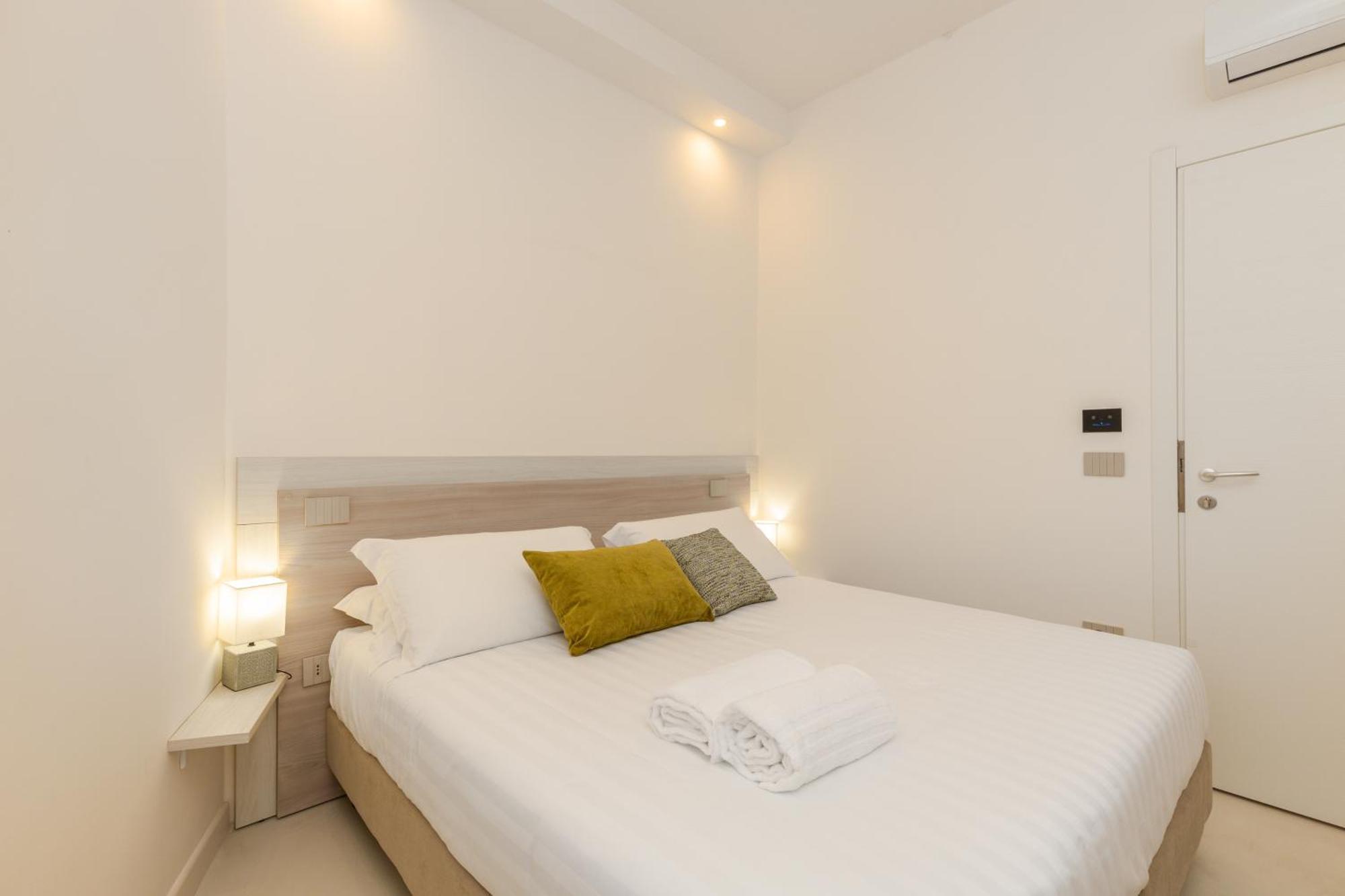 Ausentu Guest House Тортоли Экстерьер фото
