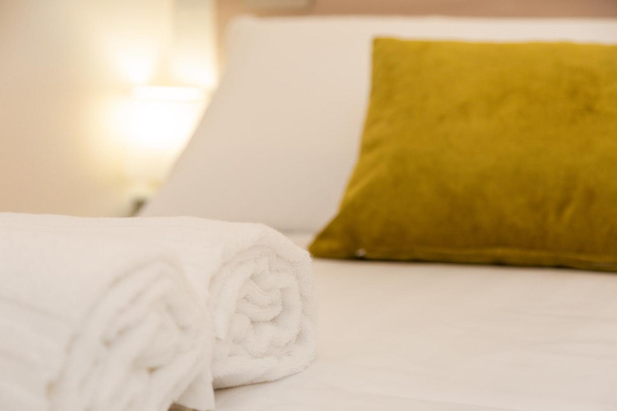 Ausentu Guest House Тортоли Экстерьер фото