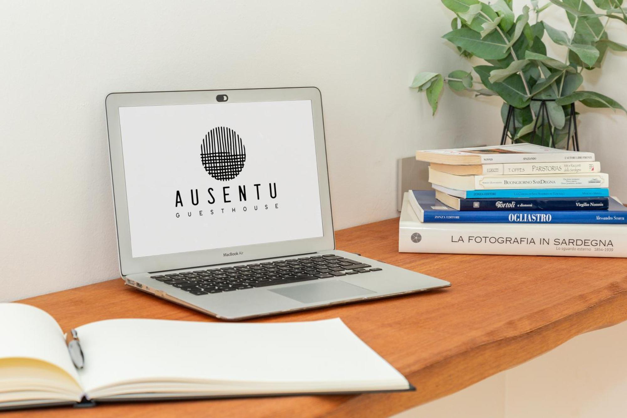 Ausentu Guest House Тортоли Экстерьер фото